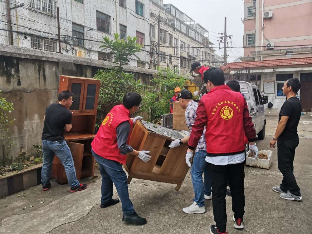 宁海县民政局积极开展环境卫生清洁志愿服务活动